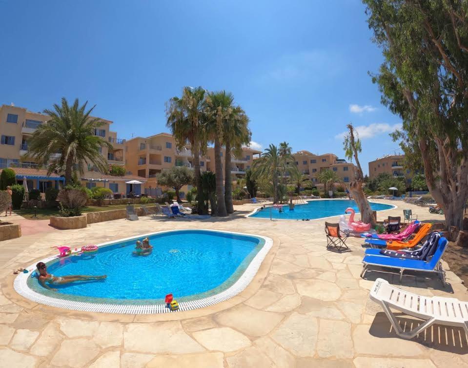 Timeless Cyprus Lägenhet Paphos Exteriör bild